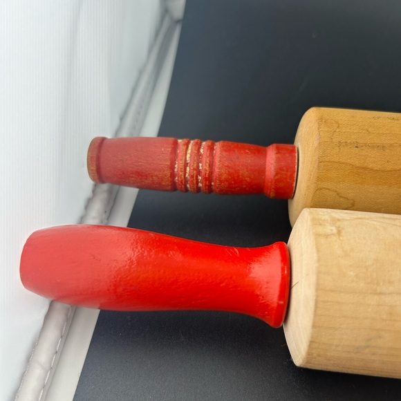 Vintage wooden rolling pins with red painted handles SET OF 2 - Picture 5 of 8